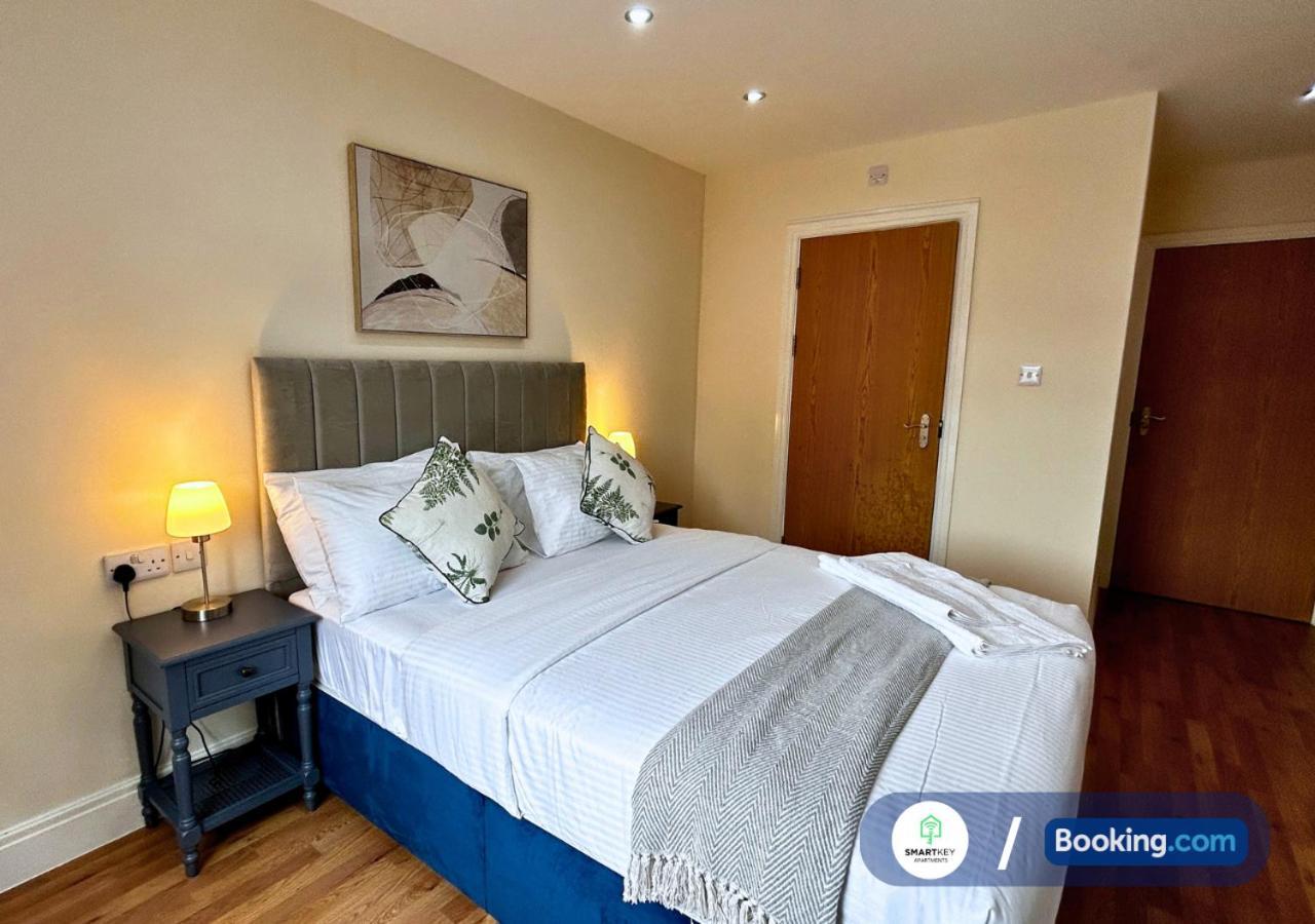 Modern 2 Bed 2 Bath Apartment Free Parking Watford  Exteriör bild
